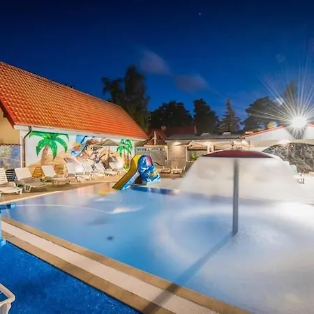 Close To The Beach, Summer Pool Σπίτι διακοπών *